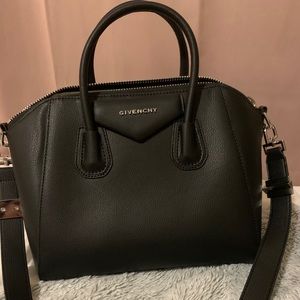 Cross body handbag🖤